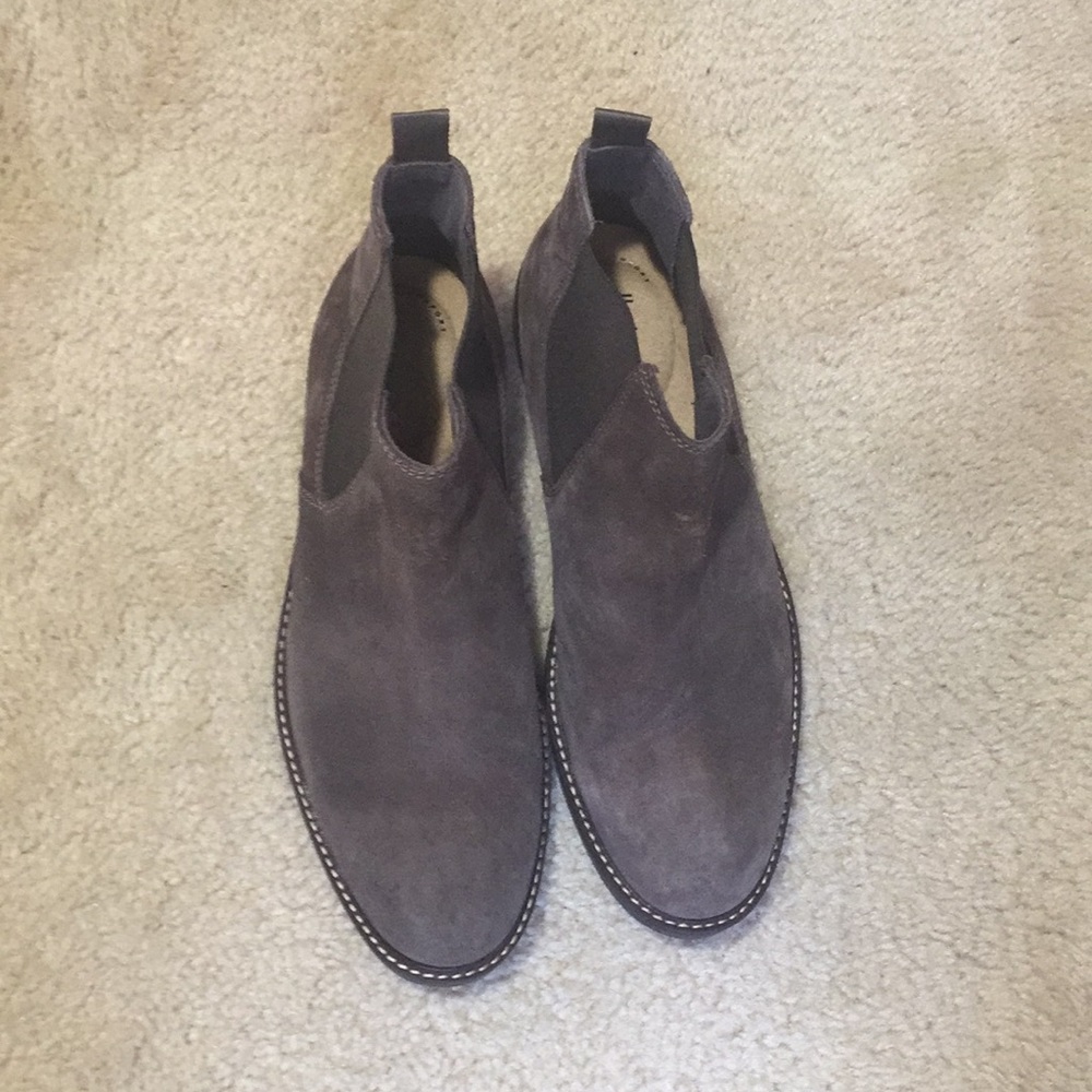 CLARKS Grey Suede Chelsea Boots